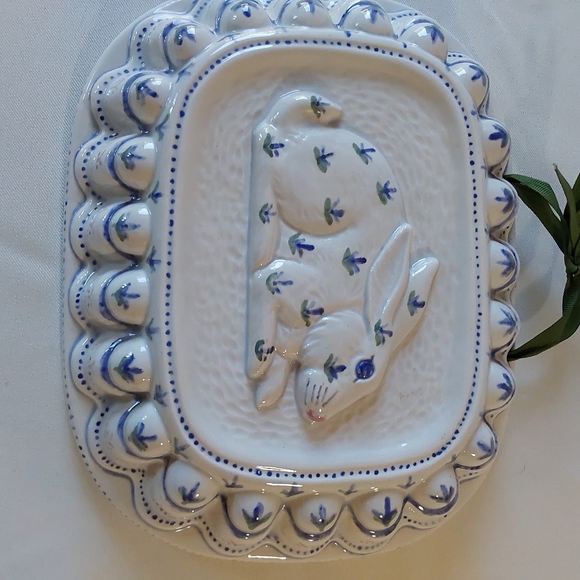 Vintage Towle Company "White Rabbit" Wall Hanging Mold - Picture 6 of 7